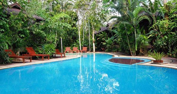 Baan Klang Aow Beach Resort Ban Krut  Exterior foto