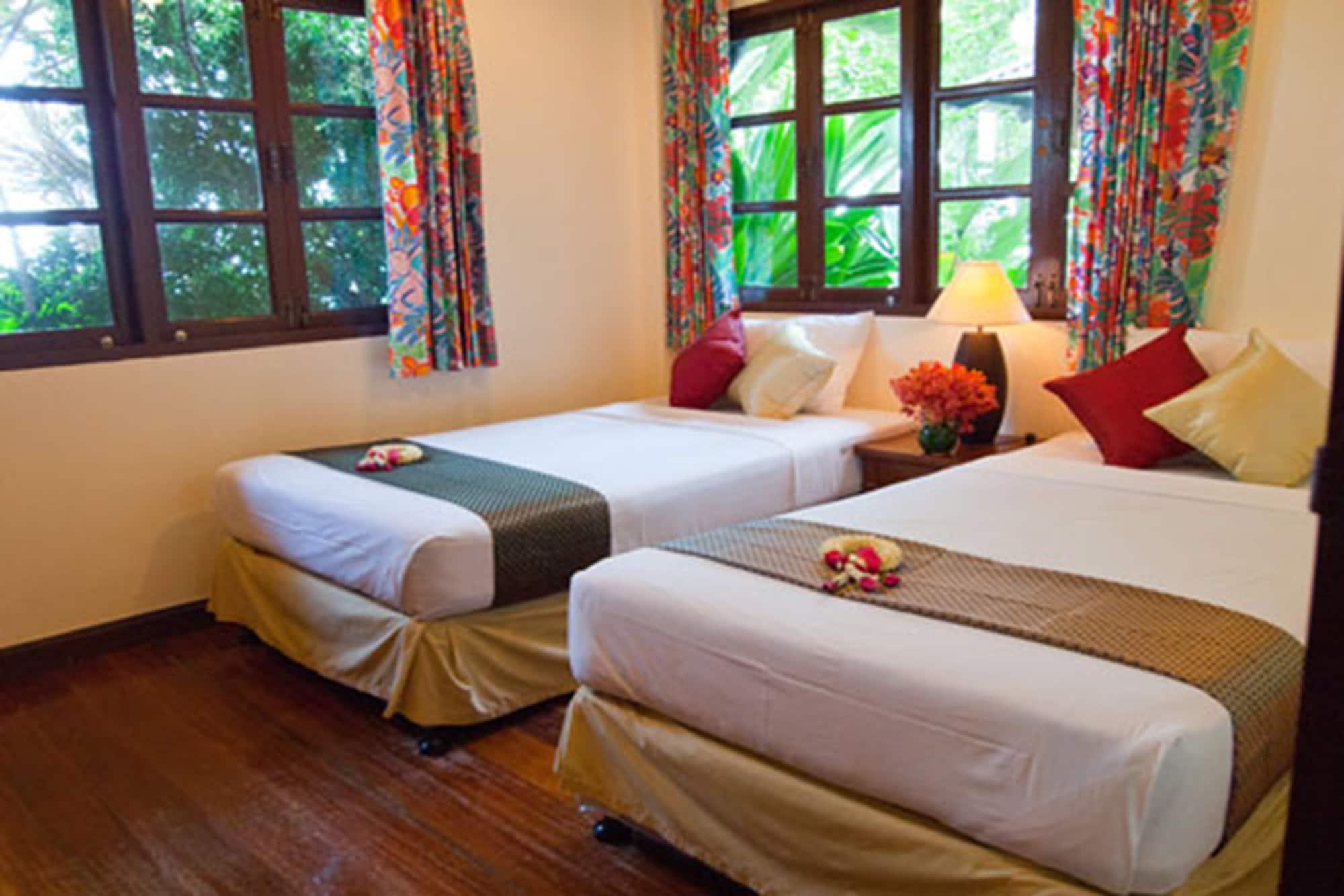 Baan Klang Aow Beach Resort Ban Krut  Exterior foto